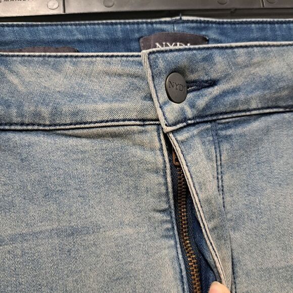 NYDJ Marilyn Straight Woven Side Trim Liftxtuck Technology Light Wash Blue Sz 18 - Picture 8 of 15